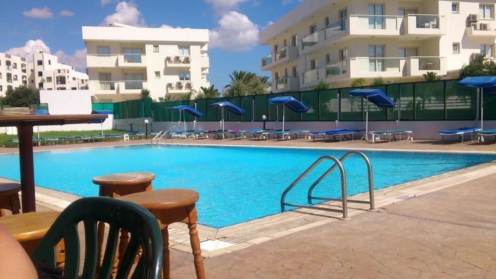 Pernera Livas Hotel Apartments المظهر الخارجي الصورة