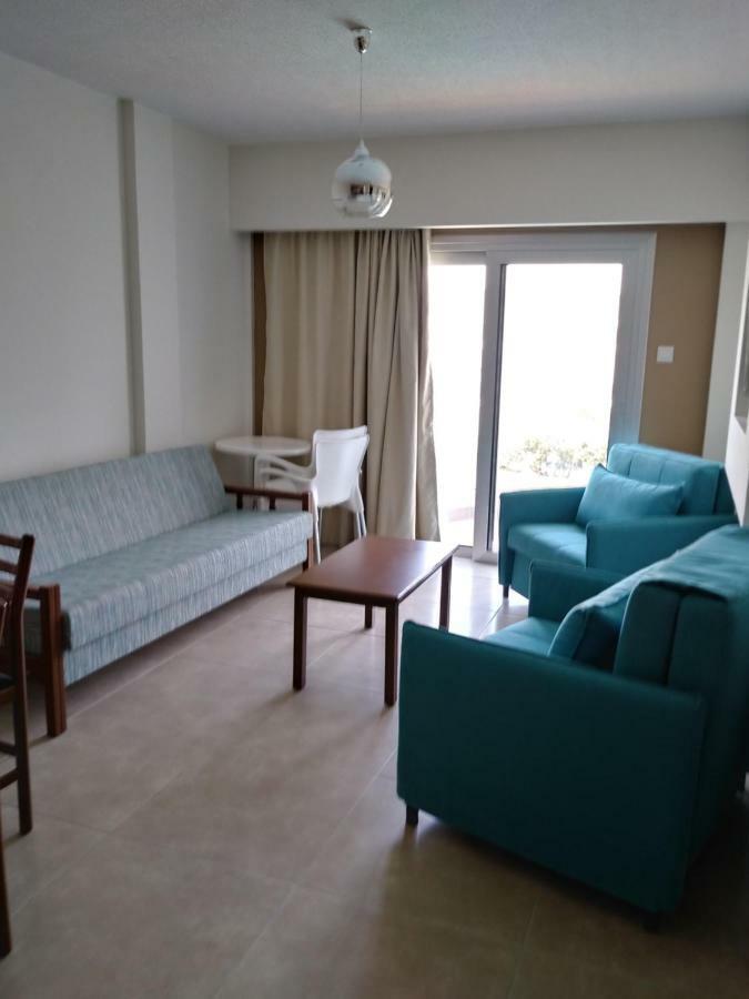 Pernera Livas Hotel Apartments المظهر الخارجي الصورة