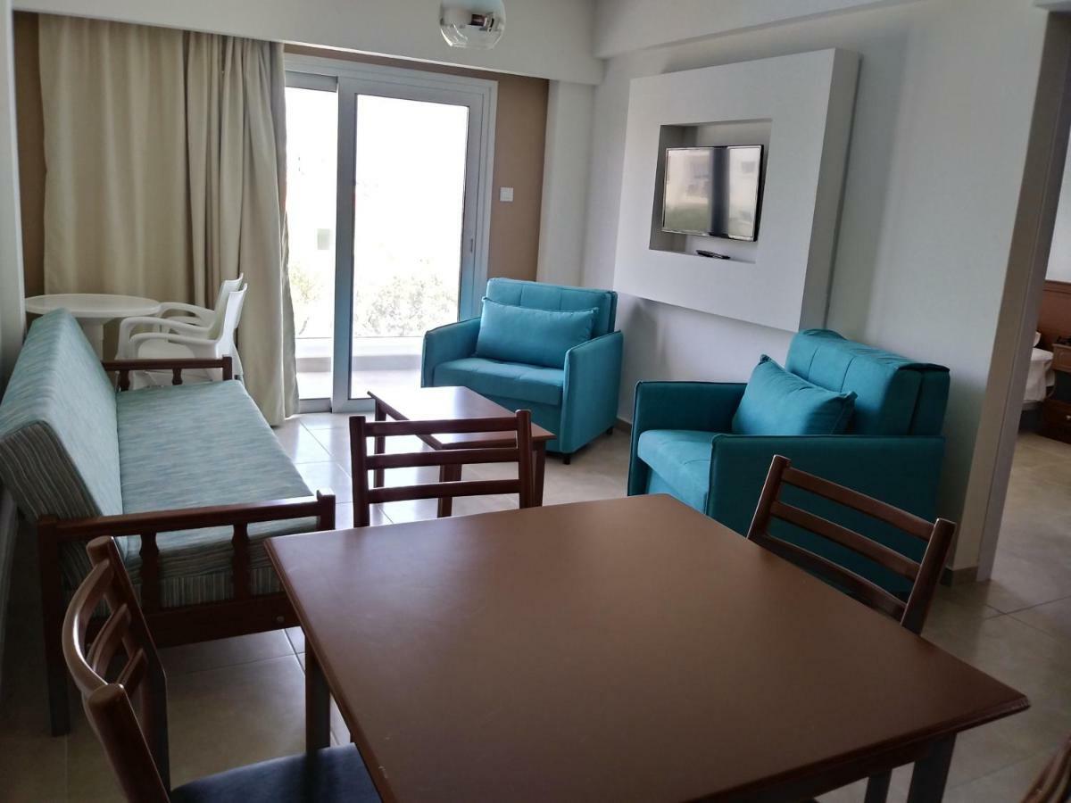 Pernera Livas Hotel Apartments المظهر الخارجي الصورة